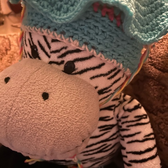 Crochet ear warmer & hat set - Picture 3 of 5